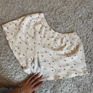 Margarita Cream Shorts